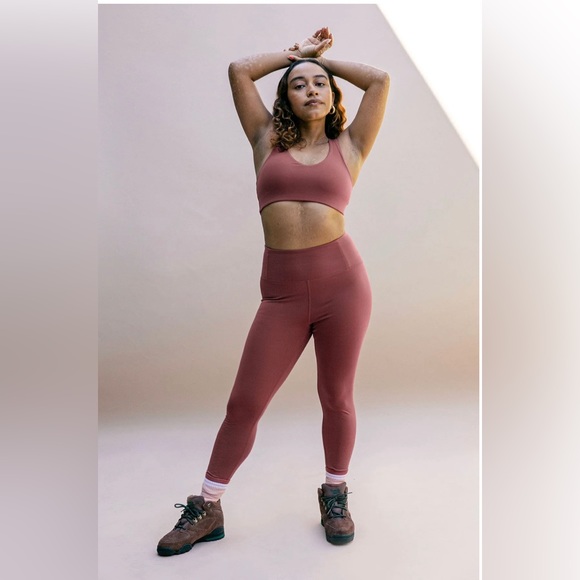 Girlfriend Collective | Ultralight Float Leggings - Picture 3 of 8